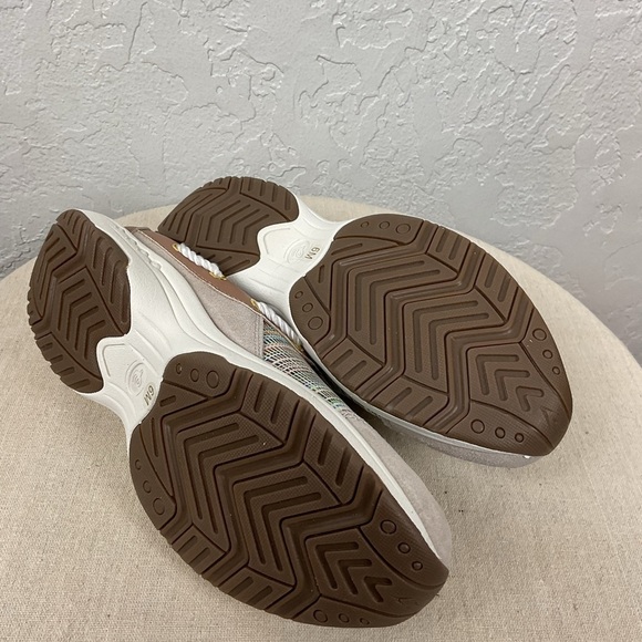 Easy Spirit Travelport Mule Sneaker Sports Clog in Natural Multi Size 6 - Picture 9 of 11